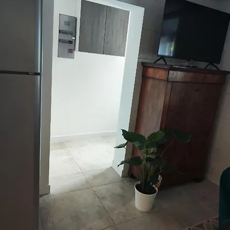 Appartement Renovee Dans Maison Ancienne Amancy Exterior foto