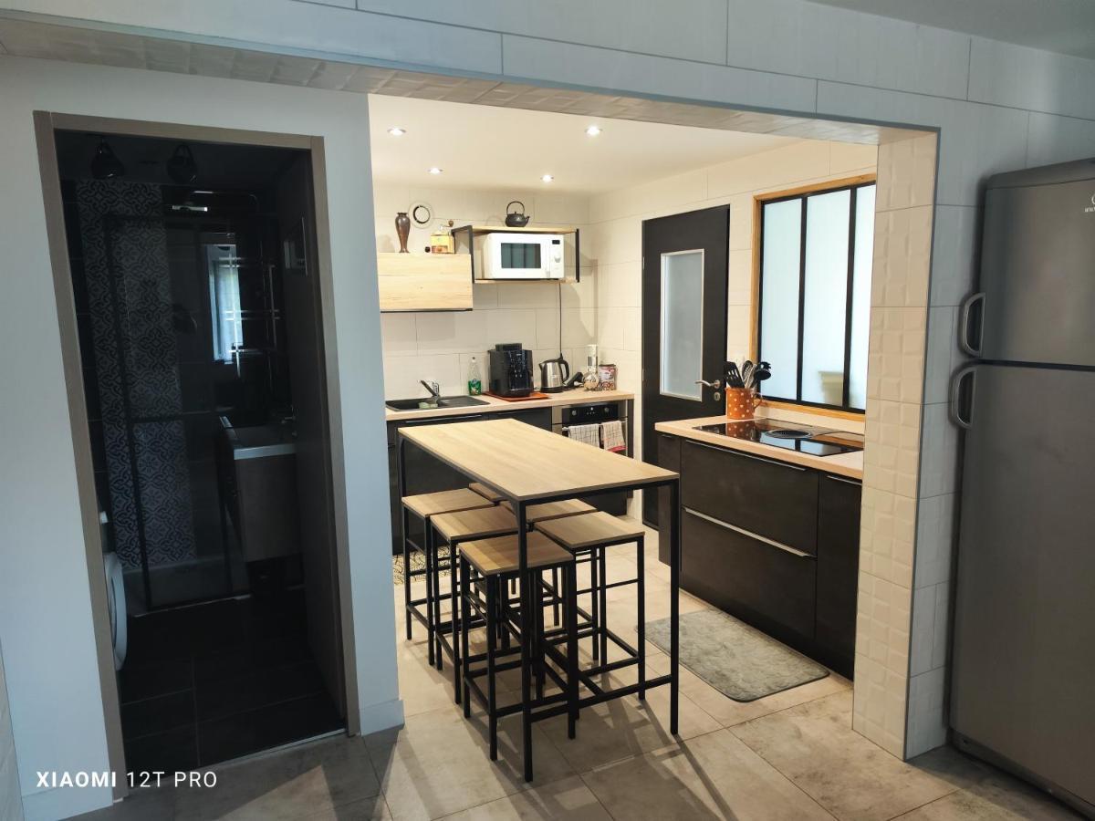 Renovee Dans Maison Ancienne Apartment Amancy